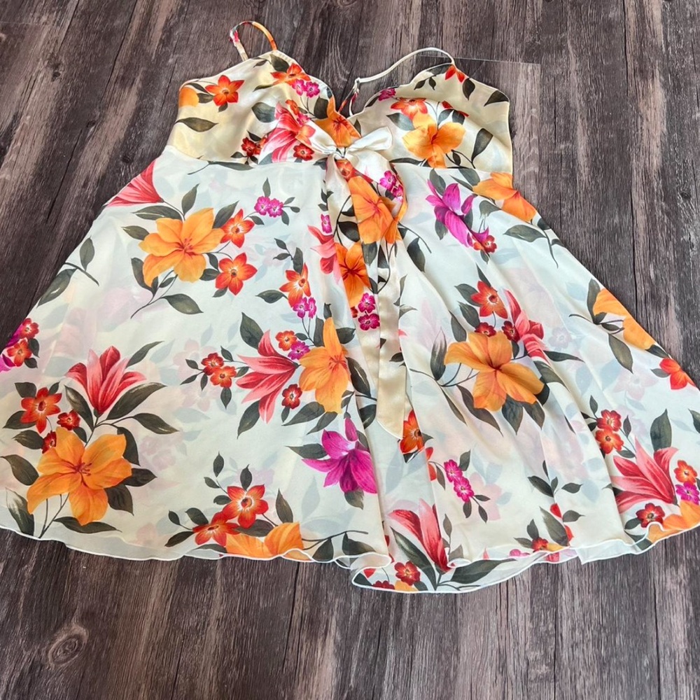 Victoria’s Secret floral flowy shirt